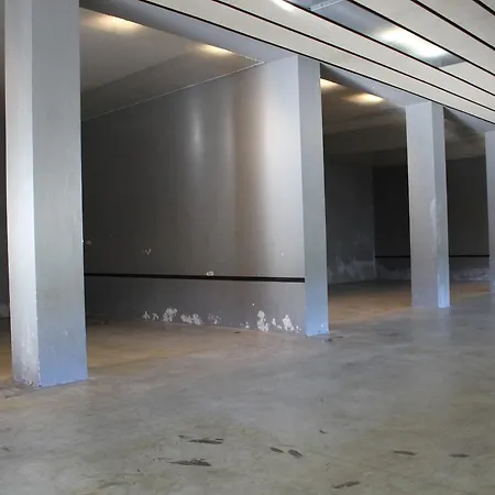 Arantzazu Aterpetxea אכסניה *