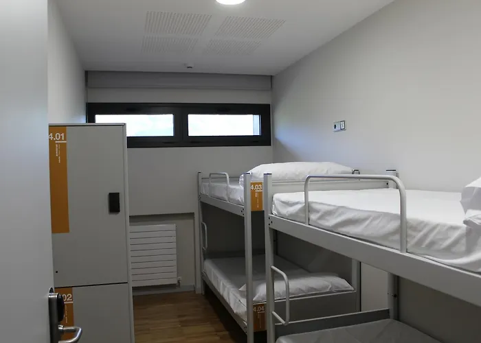 Arantzazu Aterpetxea Hostel *